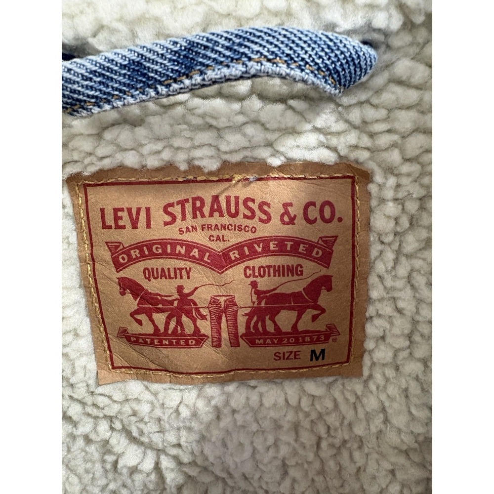 Levi's Denim Sherpa Trucker Jacket - Picture 2 of 7